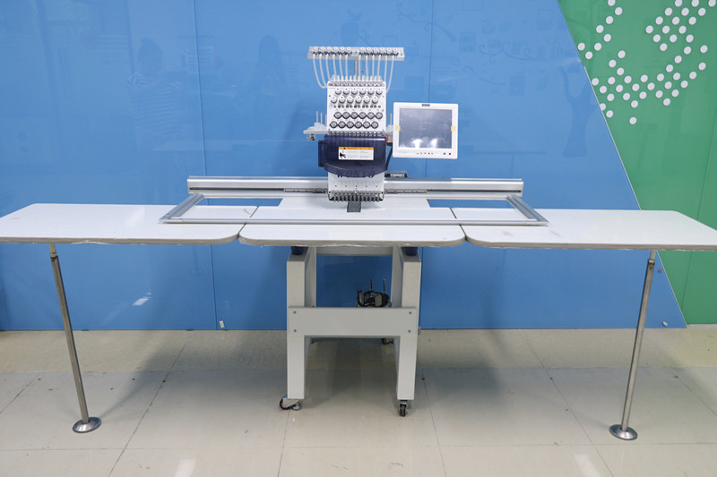 Jednoduchá hlava 12 jehly vyšívacie stroj.jpg single head 12 needle embroidery machine.jpg
